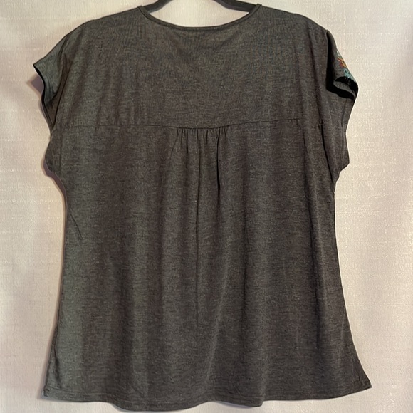 Brand new multi color Embroidery gray top - Picture 6 of 8
